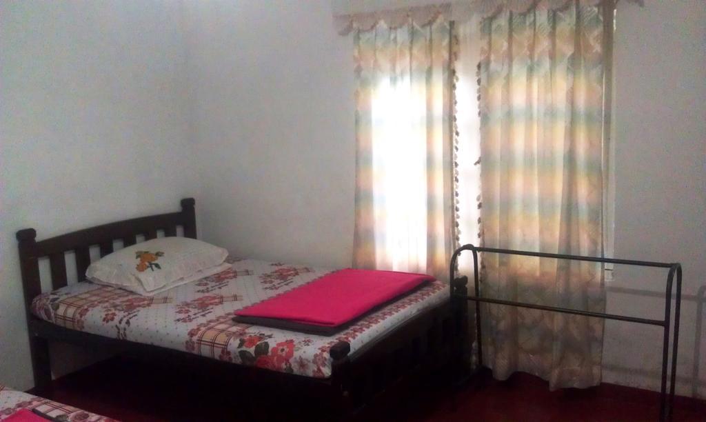St. Andrews Hostel นูวาราเอลิยา ภายนอก รูปภาพ